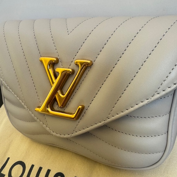 Louis Vuitton  New Wave Multi-Pochette - Picture 10 of 15